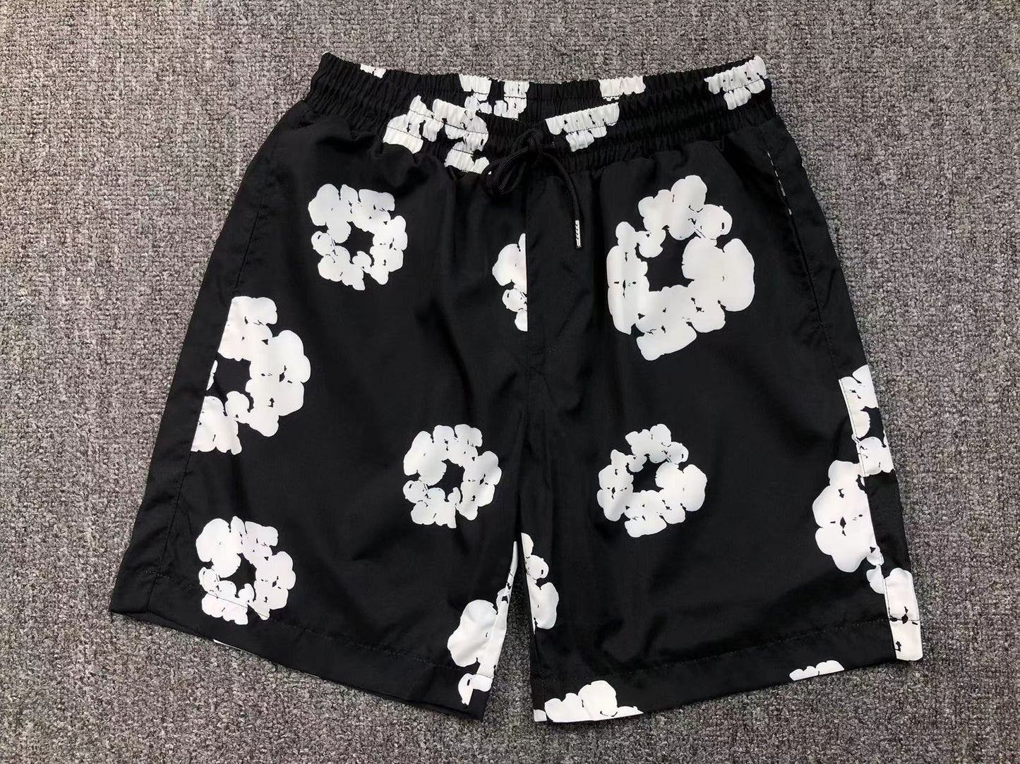 Tuta da bagno con strappi in denim