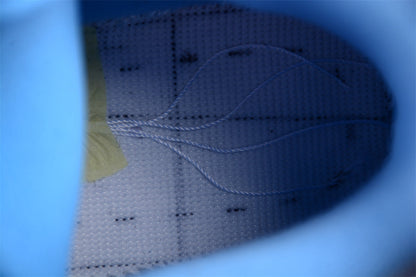 AIR JORDAN 4 RETRO "NCAA PE - UNC" 