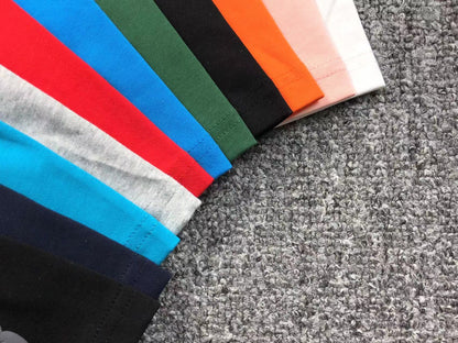 Completo corto con strappi in denim