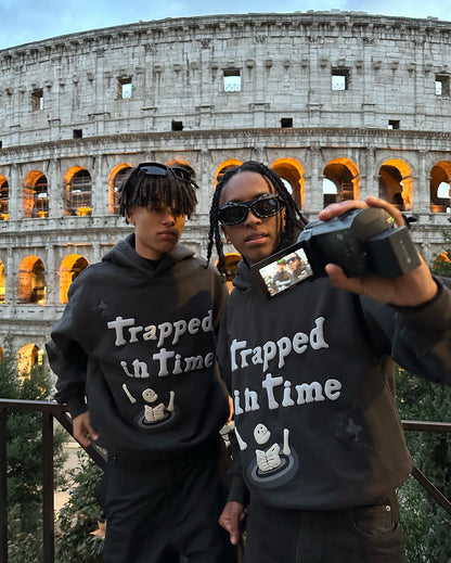 Broken Planet – Gefangen in der Zeit – Kapuzenpullover 