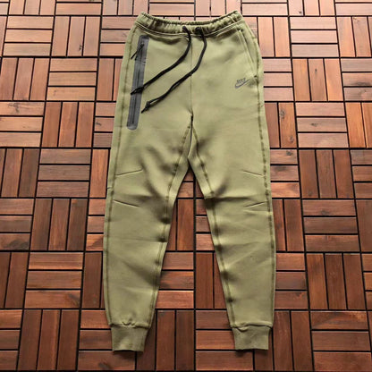 Nike Techfleece Anzug Neue Saison