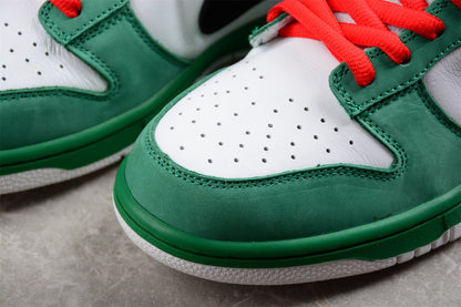Nike SB Dunk Low x Heineken 
