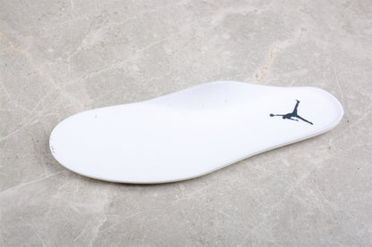 Air Jordan 4 Lightning 