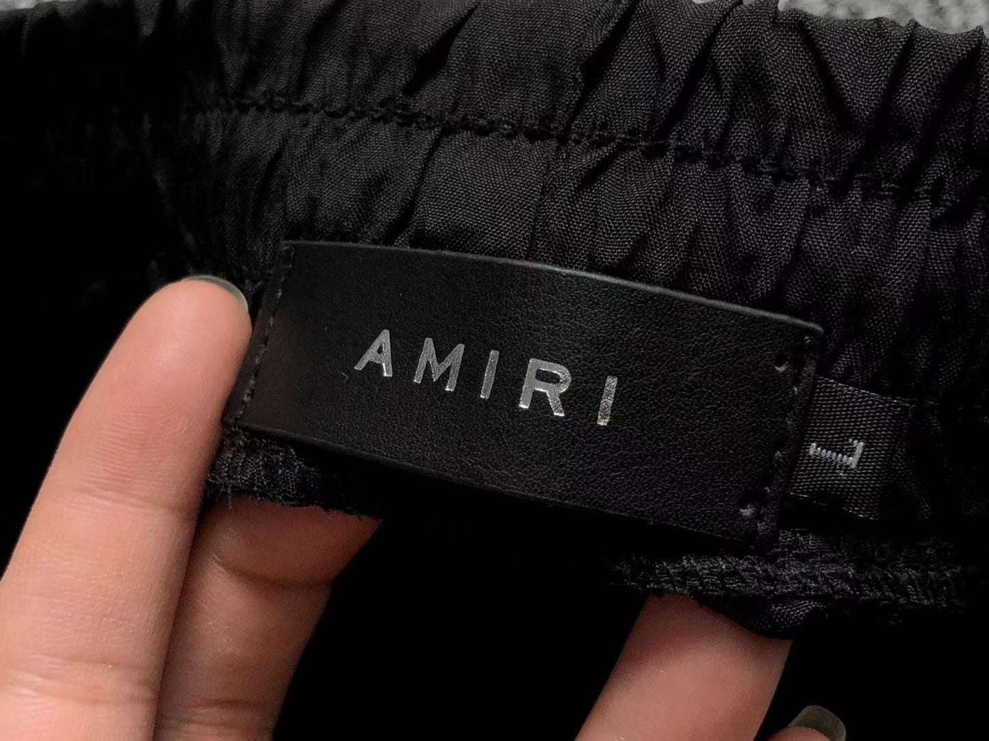 Pantaloncini e maglietta Amiri