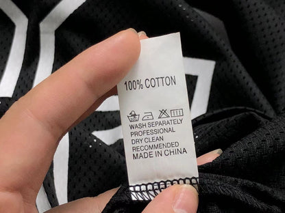 Pantaloncini e maglietta Amiri