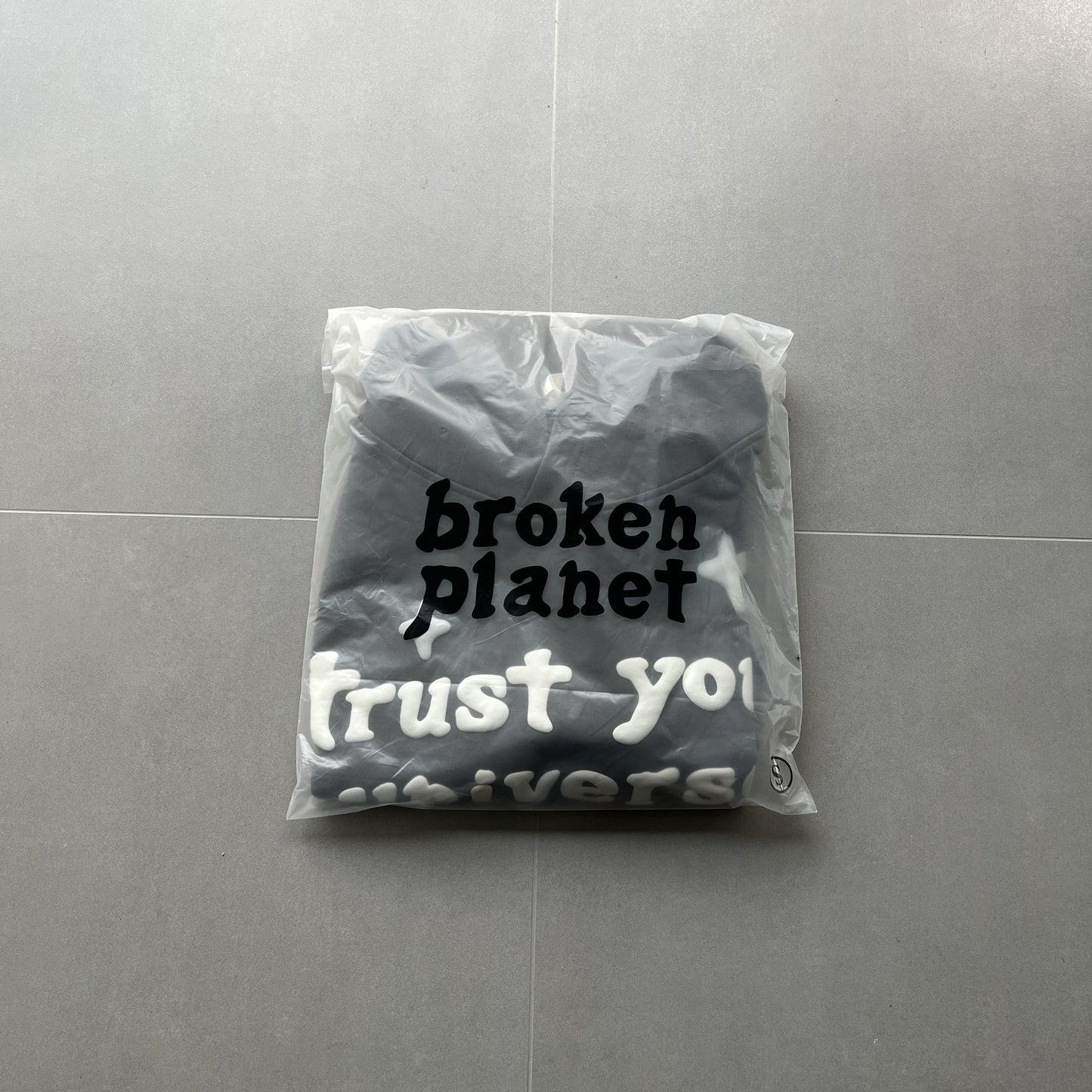 Broken Planet Universe Schwarzes Loch Hoodie 