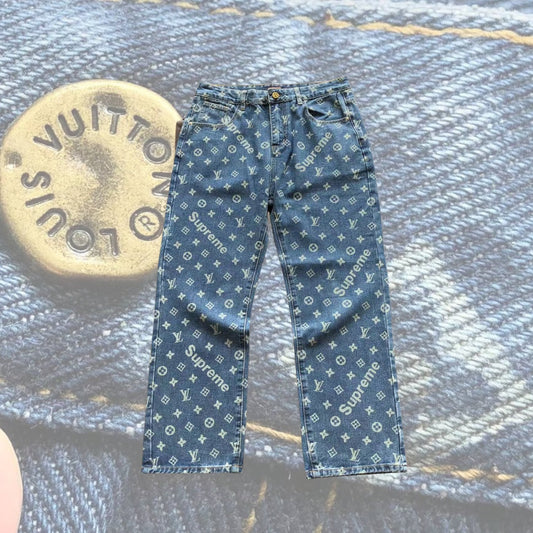 Jeans a 5 tasche in denim jacquard Supreme x Louis Vuitton