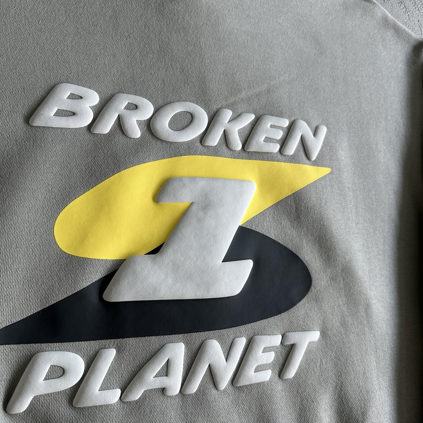Broken Planet – Jenseits der Grenzen – Kapuzenpullover 