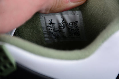 Air Jordan 4 Seeschaum 