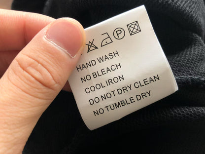 Pantaloncini di jeans strappati 