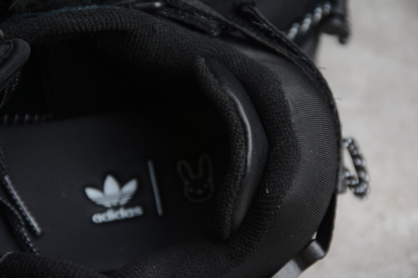 Adidas x BadBunny Forum Schwarz 
