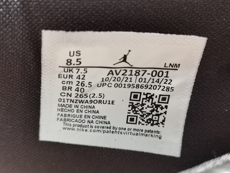 Air Jordan 11 Low "72-10" 