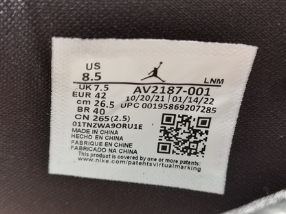 Air Jordan 11 Low "72-10" 