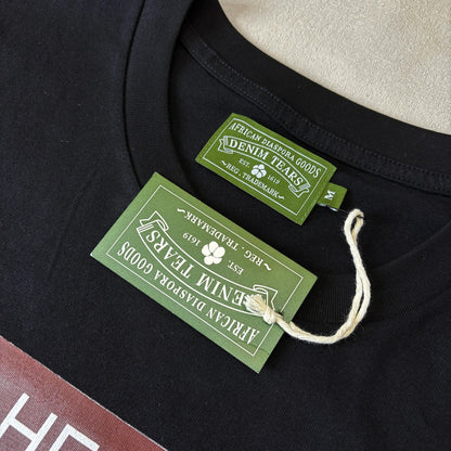 Maglietta con lacrime di denim 