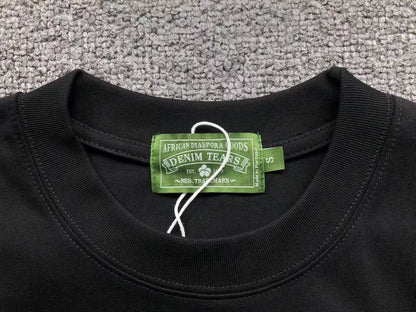 Completo corto con strappi in denim