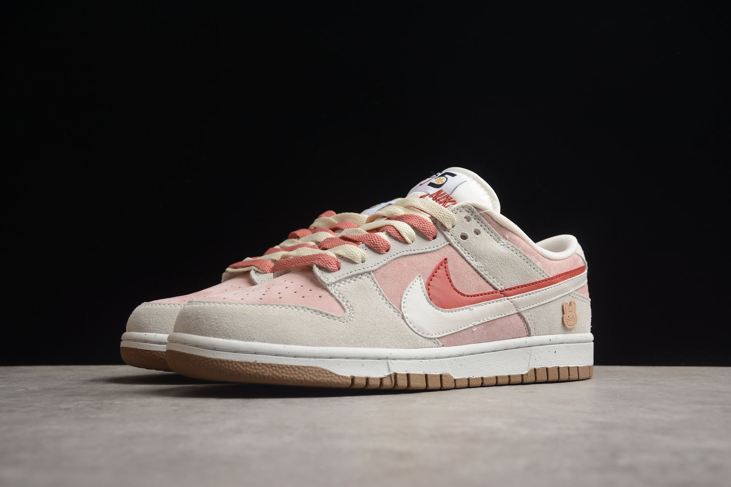 Nike Dunk Low SE 85 Rabbit Biscuit 