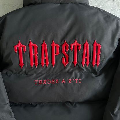 Trapstar Decoded Pufferjacke mit Kapuze 2.0 Schwarz / Infrarot 