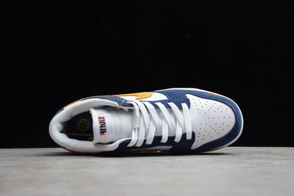 Nike x Kasina Dunk Low „80er-Bus“ 
