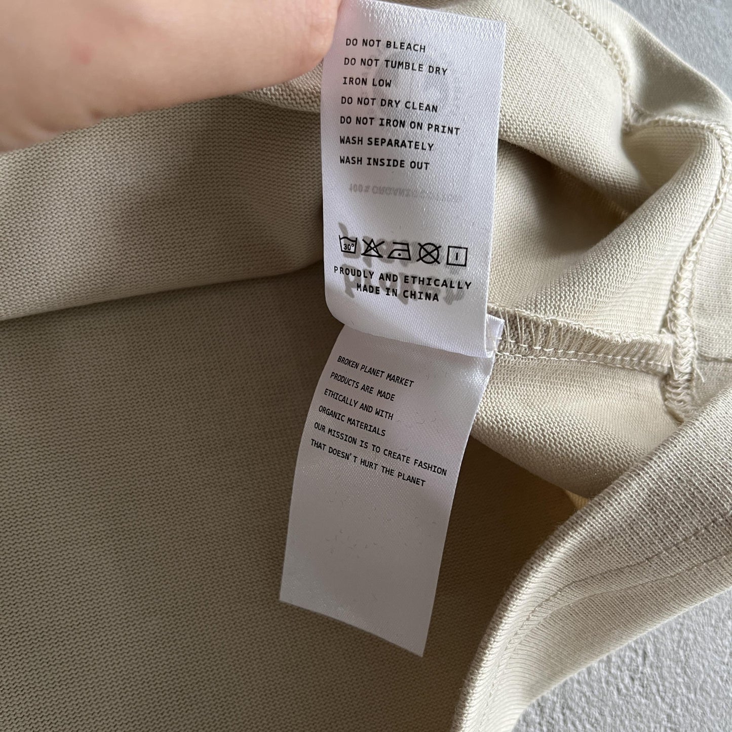 Maglietta corta con lettera base Broken Planet 