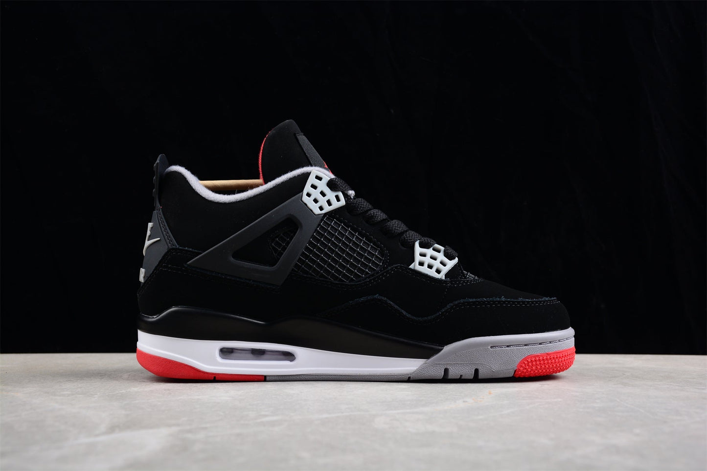 Air Jordan 4 Retro Bred 