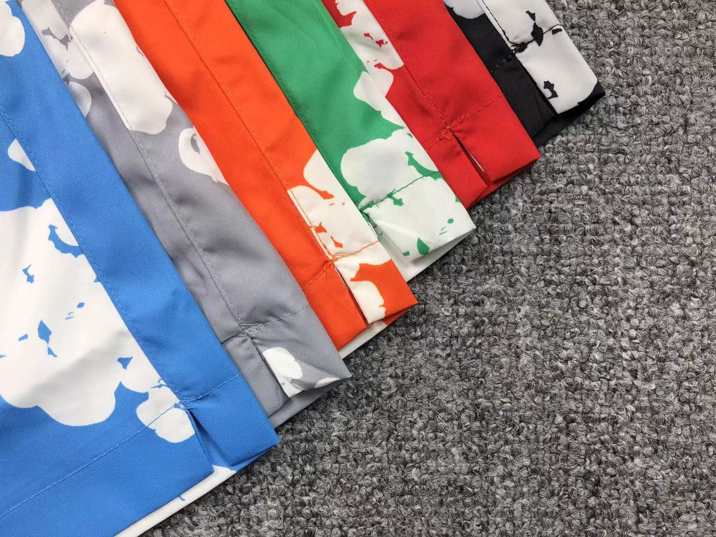 Tuta da bagno con strappi in denim