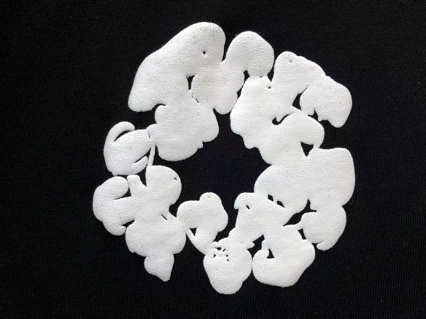 Il denim strappa la ghirlanda di cotone