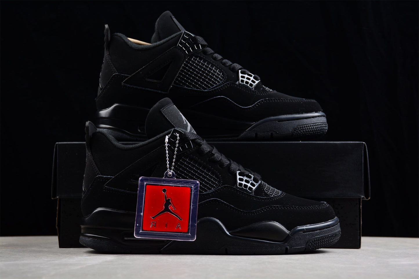 Air Jordan 4 Schwarze Katze 