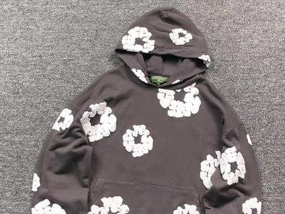 Il denim strappa la ghirlanda di cotone