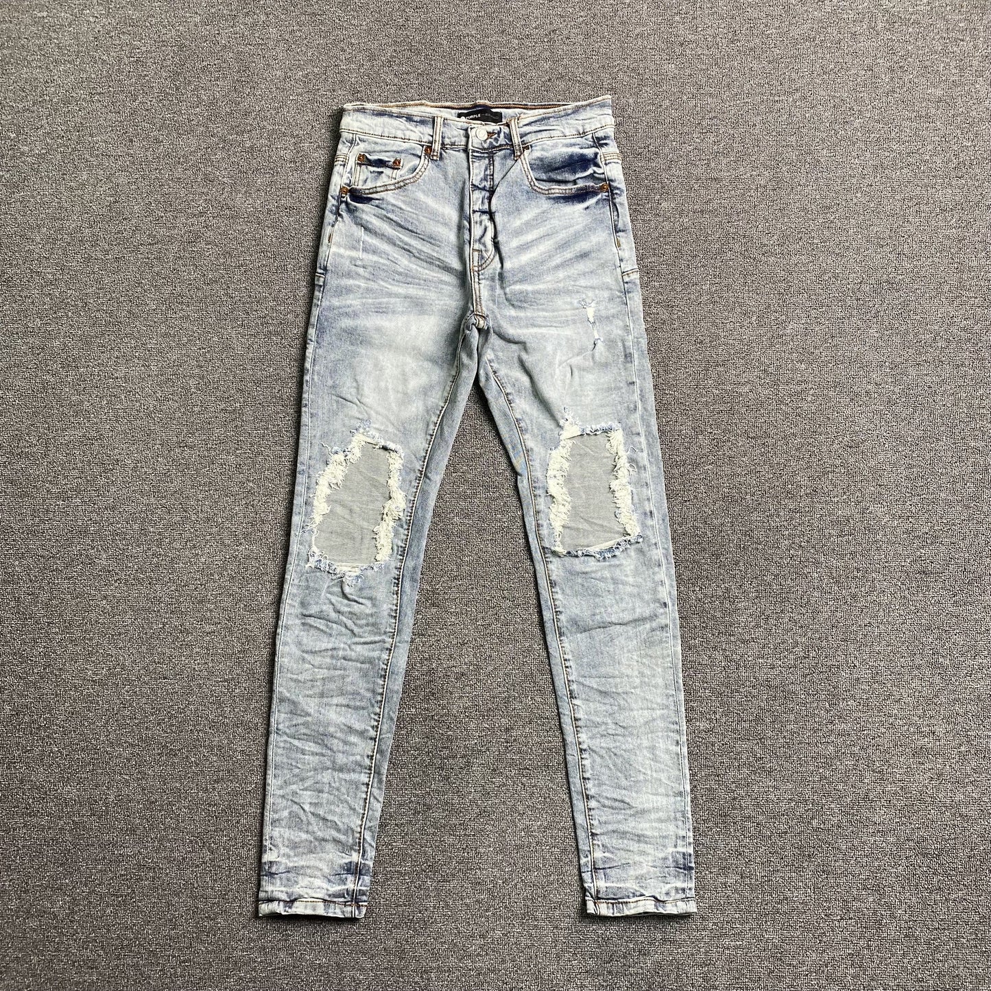 Schmale Jeans der Marke Purple Brand