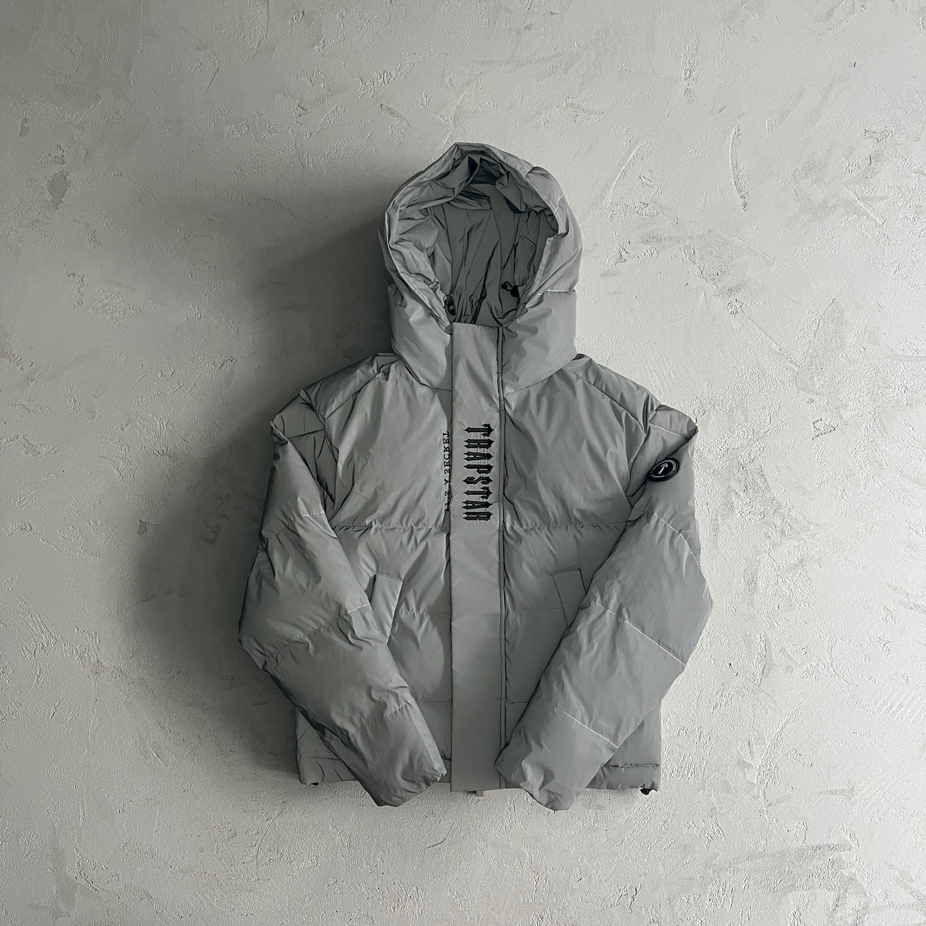 Trapstar Puffer Jacket Hooded Reflective 2.0 A Fonte