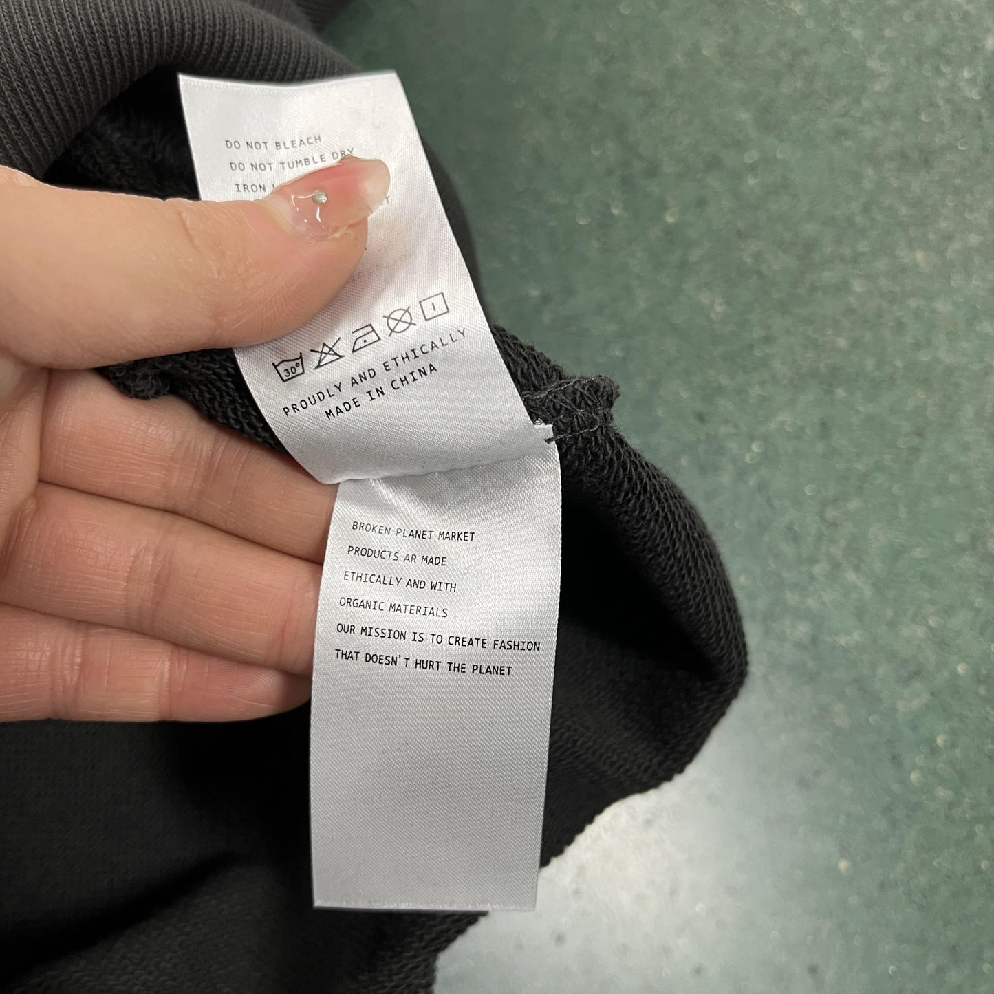 Broken Planet Spider Kapuzenjacke mit Reißverschluss 