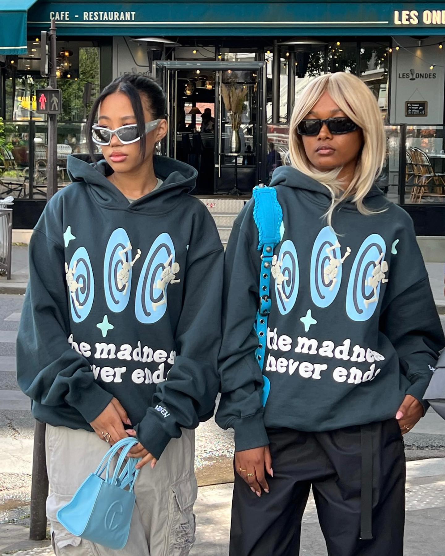 Broken Planet – Der Wahnsinn endet nie – Kapuzenpullover 