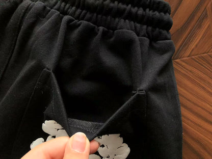 Pantaloncini con strappi in denim 