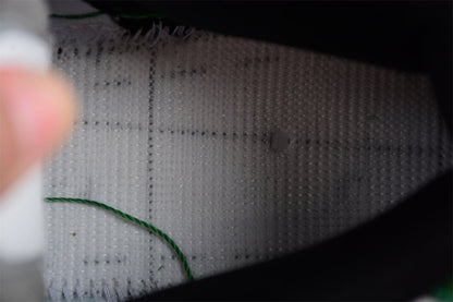 Nike SB Dunk Low x Heineken 