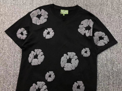 Completo corto con strappi in denim