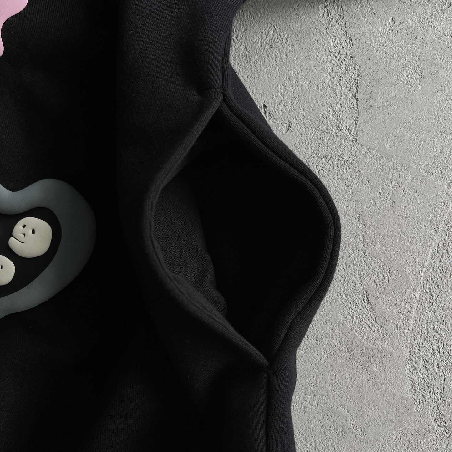 Broken Planet True Love Kapuzenpullover 