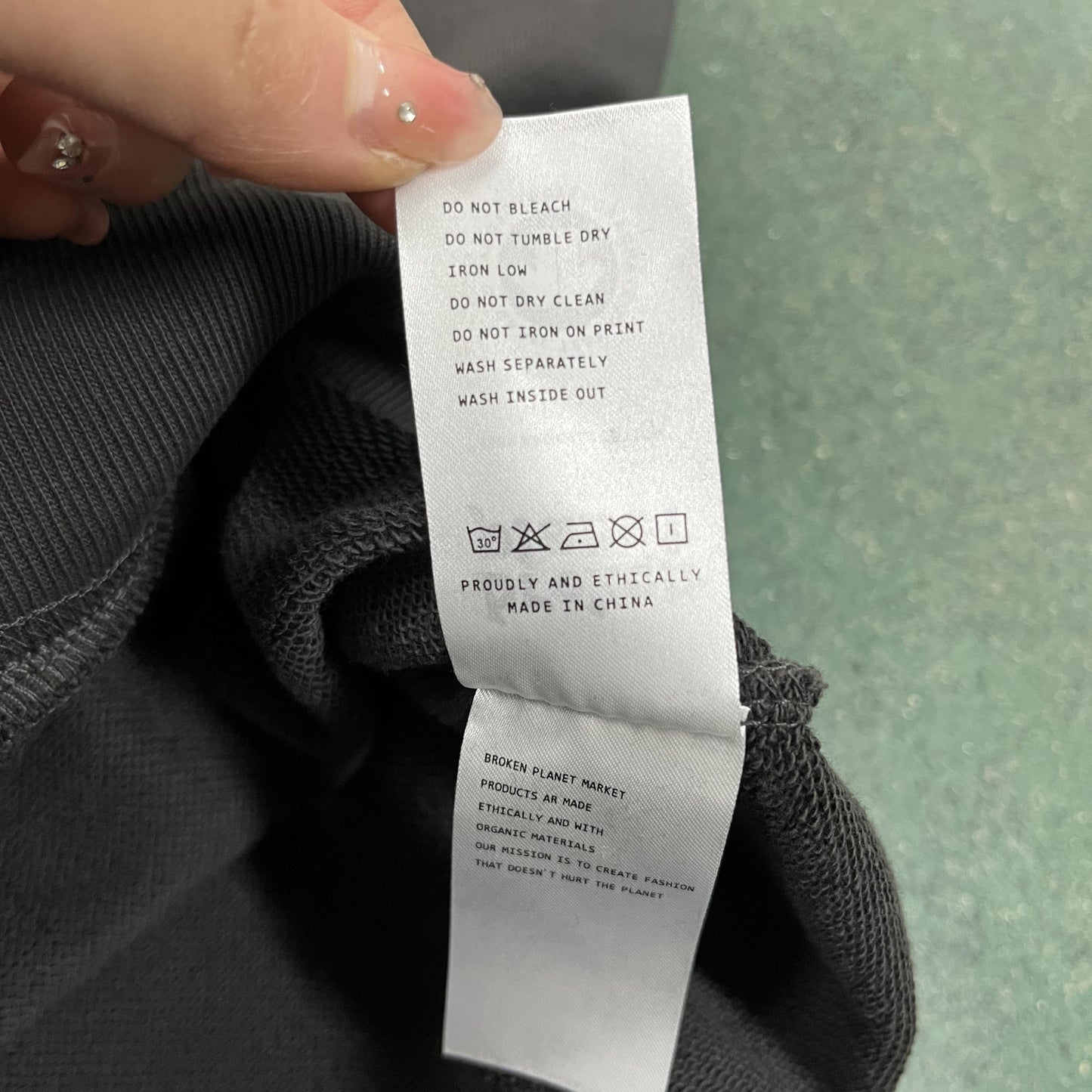 Broken Planet Spider Kapuzenjacke mit Reißverschluss 