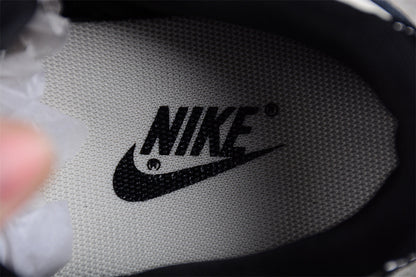 Nike Dunk Low Schwarzer Schläger 