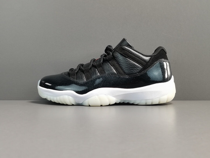 Air Jordan 11 Low "72-10" 