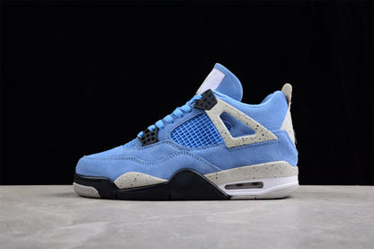 AIR JORDAN 4 RETRO "UNIVERSITY BLUE" BLAU 