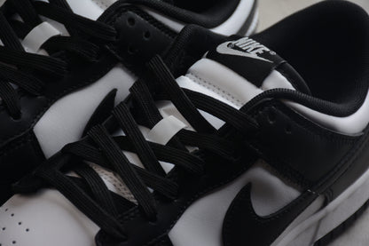 Nike Dunk Low Schwarzer Panda 