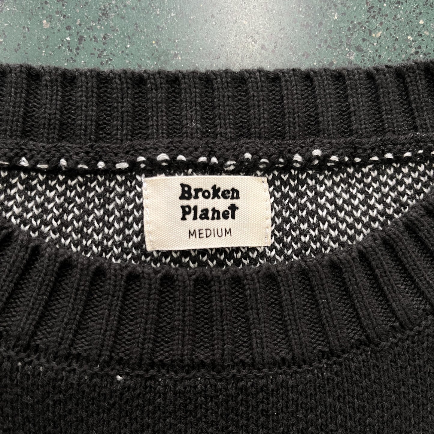 Maglione a forma di cuore con teschio di Broken Planet