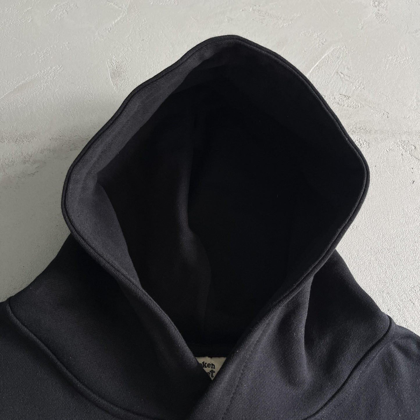 Broken Planet True Love Kapuzenpullover 