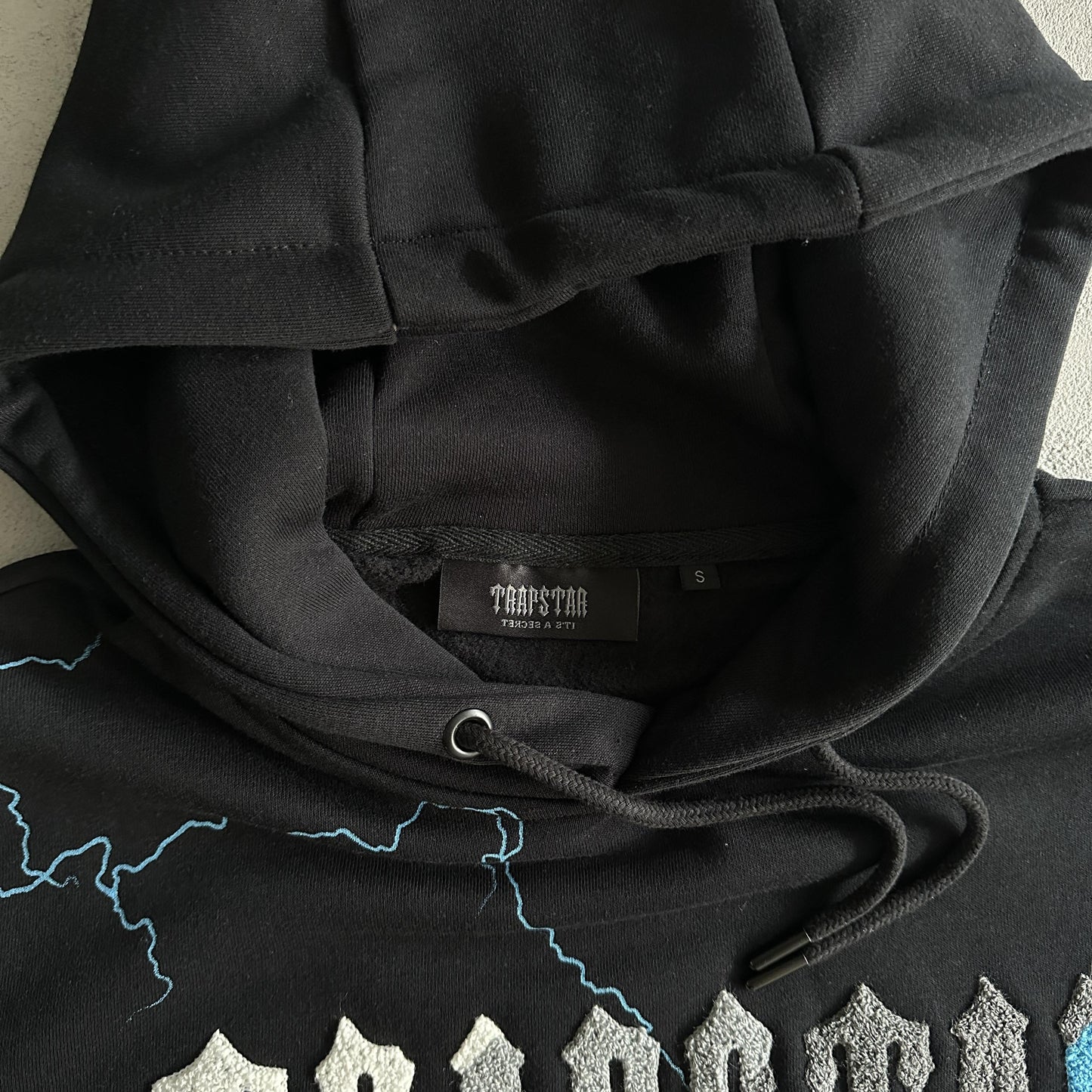 Trapstar Trainingsanzug Chenille Lightning 