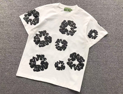 Completo corto con strappi in denim