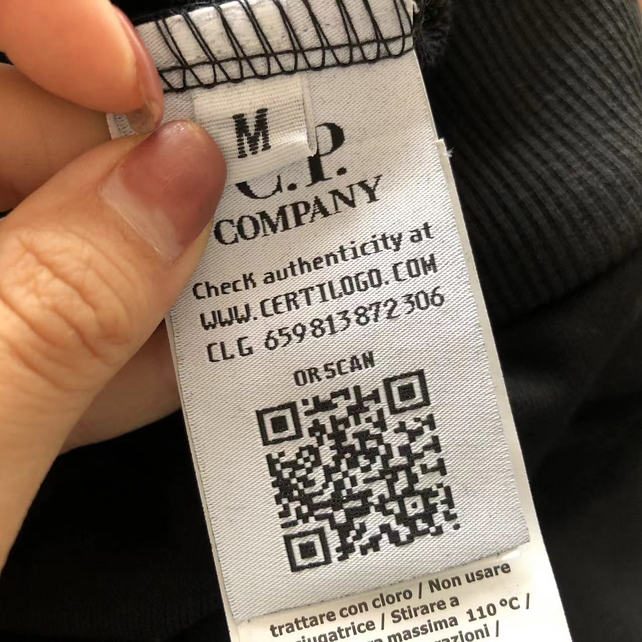 Felpa con cappuccio e zip CP Company