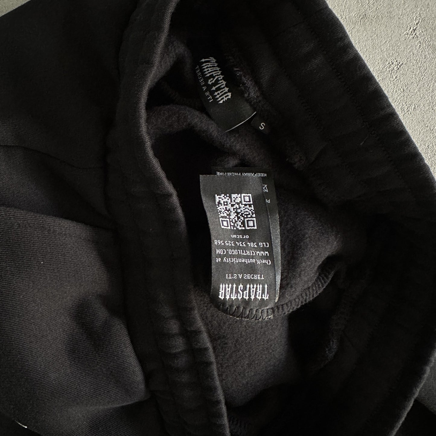 Trapstar Trainingsanzug Arch Gradient 