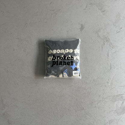 Broken Planet – Flucht in die Zukunft – Kapuzenpullover 