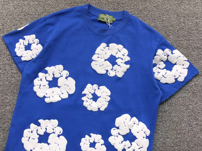 Completo corto con strappi in denim