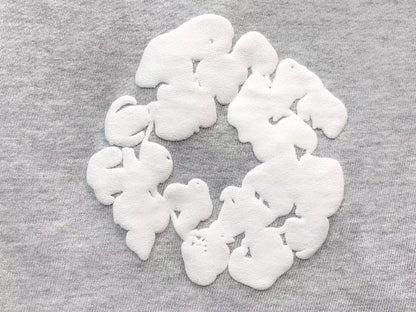 Il denim strappa la ghirlanda di cotone